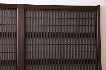 昭和期　腰板ケヤキ材　上品な雰囲気漂う裏障子付き格子戸(引き戸、建具)2枚セット(1)