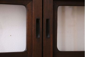 昭和期　腰板ケヤキ材　上品な雰囲気漂う裏障子付き格子戸(引き戸、建具)2枚セット(1)