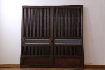 昭和期　腰板ケヤキ材　裏障子付き　上品な雰囲気漂うガラス帯格子戸(引き戸、建具)2枚セット(2)