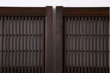 昭和期　腰板ケヤキ材　裏障子付き　上品な雰囲気漂うガラス帯格子戸(引き戸、建具)2枚セット(2)