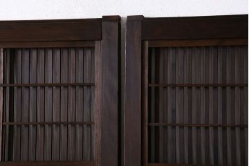 昭和期　腰板ケヤキ材　裏障子付き　上品な雰囲気漂うガラス帯格子戸(引き戸、建具)2枚セット(2)