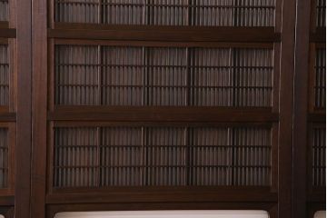 和製アンティーク　腰板ケヤキ材　細かな桟が美しい上質な裏障子付き格子戸(引き戸、建具)4枚セット