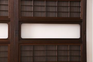 和製アンティーク　腰板ケヤキ材　細かな桟が美しい上質な裏障子付き格子戸(引き戸、建具)4枚セット