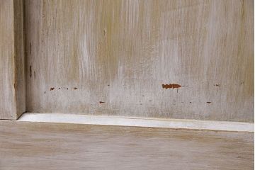 ペイント家具　色ガラスがアクセントのレトロなペイントガラス戸(引き戸、建具)
