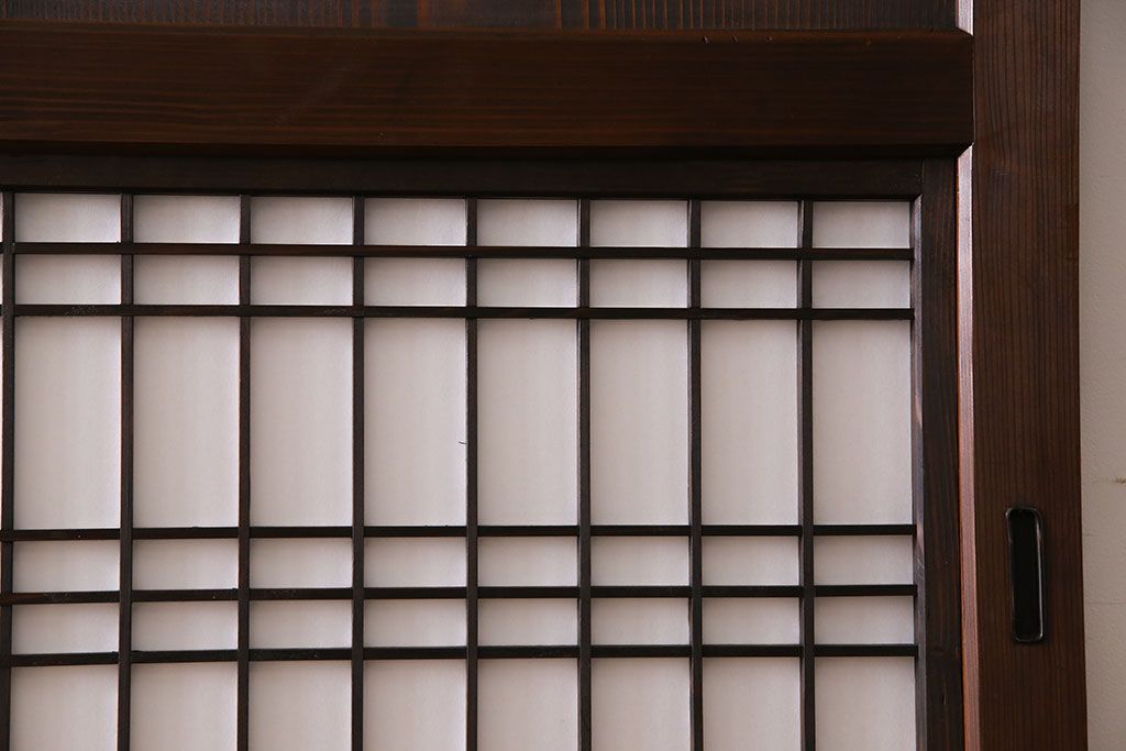 和製アンティーク　障子付き　どっしりとした存在感と繊細な雰囲気漂う格子帯戸(板戸、障子戸、引き戸、建具)4枚セット