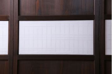 和製アンティーク　障子付き　どっしりとした存在感と繊細な雰囲気漂う格子帯戸(板戸、障子戸、引き戸、建具)4枚セット