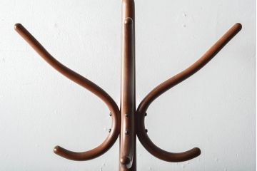 アンティーク雑貨　【W様ご成約済み・ご決済用】ビンテージ　秋田木工　木製　品のある傘立て付きポールハンガー(帽子掛け)