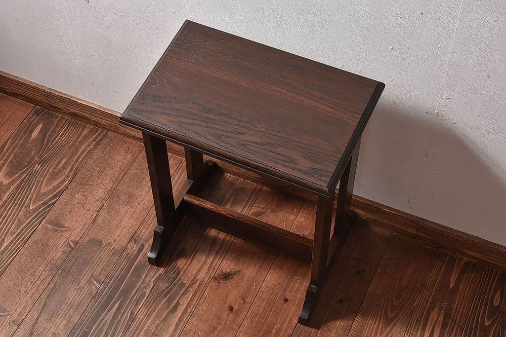 アンティーク家具　和製アンティーク　上品な雰囲気漂うナラ材のピアノスツール(イス、椅子)