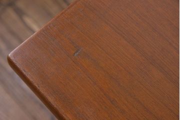 ヴィンテージ家具　日本製　チーク材　温かな色合いのビンテージデスク(片袖机)