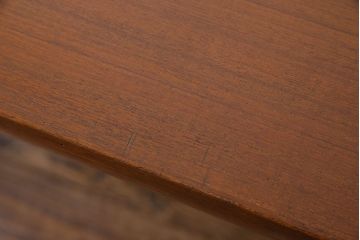 ヴィンテージ家具　日本製　チーク材　温かな色合いのビンテージデスク(片袖机)