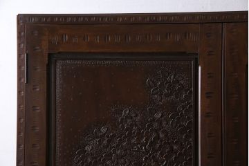 中古　伝統工芸軽井沢彫り　上質なワードローブ(収納棚、洋服タンス)
