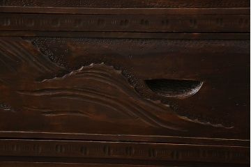 中古　伝統工芸軽井沢彫り　上質なワードローブ(収納棚、洋服タンス)