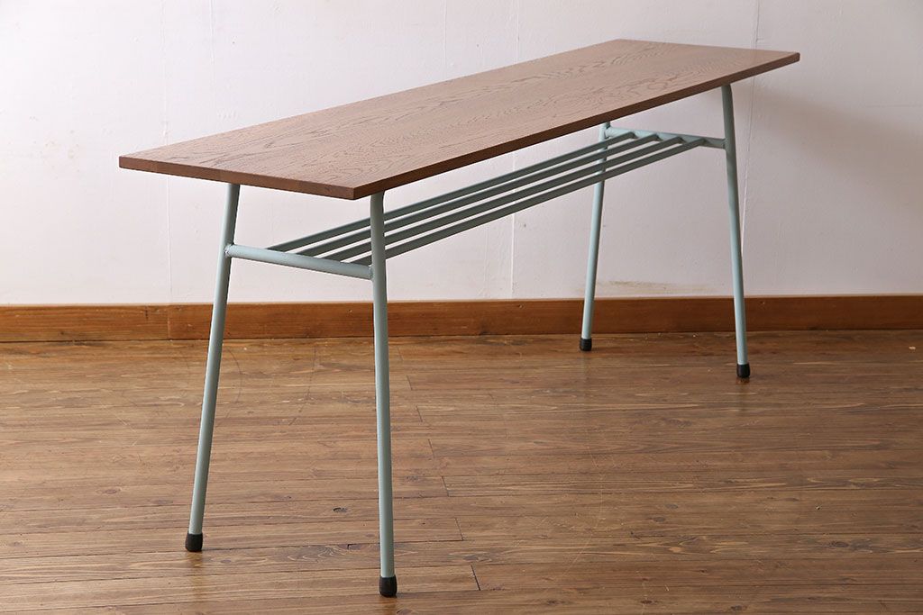 ペイント家具　天板オーク材　ナチュラルな雰囲気漂う鉄脚テーブル(サイドテーブル)