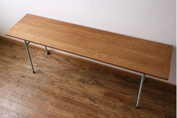 ペイント家具　天板オーク材　ナチュラルな雰囲気漂う鉄脚テーブル(サイドテーブル)