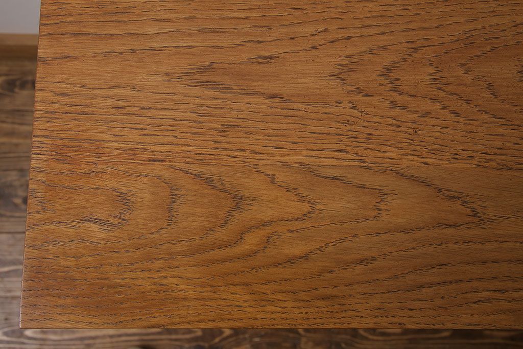 ペイント家具　天板オーク材　ナチュラルな雰囲気漂う鉄脚テーブル(サイドテーブル)