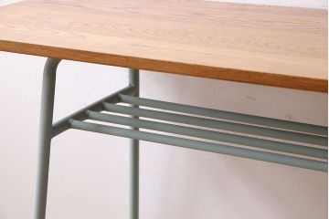 ペイント家具　天板オーク材　ナチュラルな雰囲気漂う鉄脚テーブル(サイドテーブル)