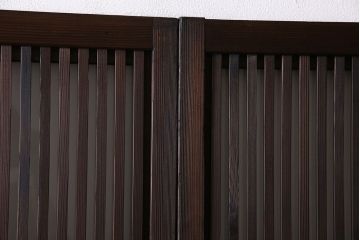 和製アンティーク　和モダンな雰囲気漂う裏ガラス入り格子戸(引き戸、建具)4枚セット