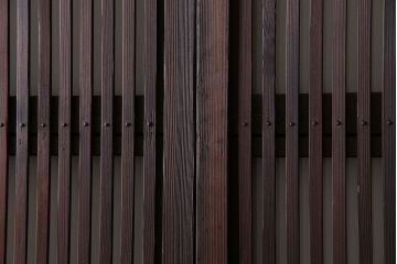 和製アンティーク　和モダンな雰囲気漂う裏ガラス入り格子戸(引き戸、建具)4枚セット