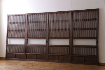 和製アンティーク　和モダンな雰囲気漂う裏ガラス入り格子戸(引き戸、建具)4枚セット(1)