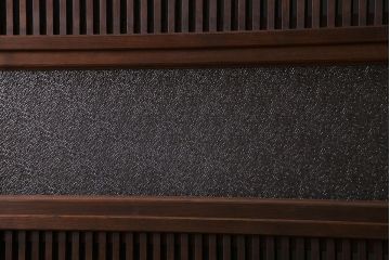 和製アンティーク　和モダンな雰囲気漂う裏ガラス入り格子戸(引き戸、建具)4枚セット(1)