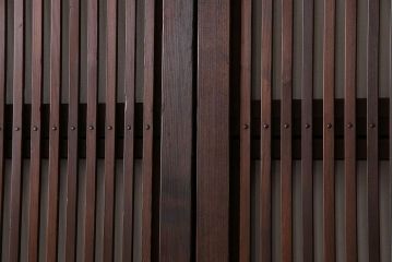 和製アンティーク　和モダンな雰囲気漂う裏ガラス入り格子戸(引き戸、建具)4枚セット(1)