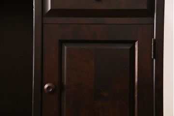 中古　北海道民芸家具　421 樺材　重厚なデスク(片袖机、在宅ワーク、在宅用学習机)(1)