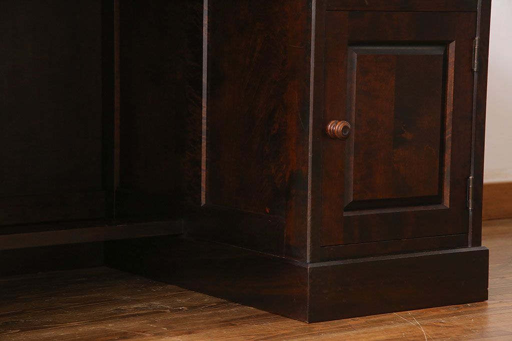 中古　北海道民芸家具　421 樺材　重厚なデスク(片袖机、在宅ワーク、在宅用学習机)(1)