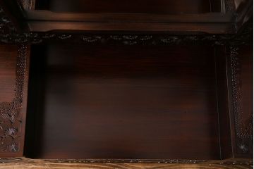 中古　伝統工芸　軽井沢彫り　桜の図柄が美しいドレッサー(化粧台)