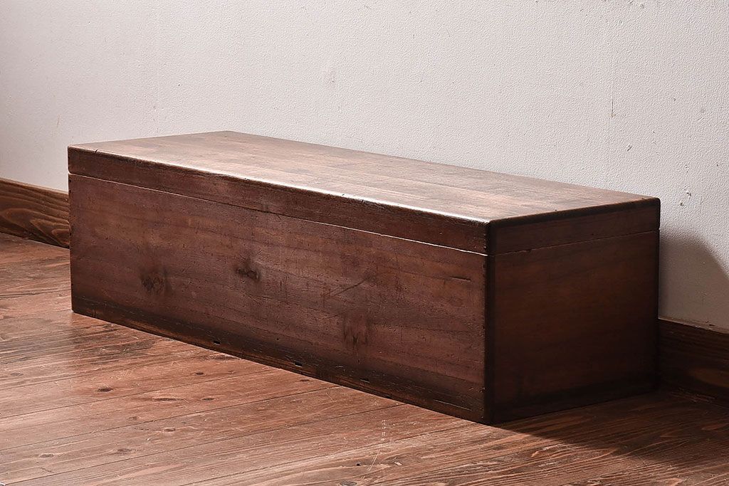 アンティーク雑貨　和製アンティーク　桐材　木の風合いが味わい深い収納箱(木箱、小物収納)