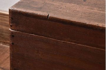 アンティーク雑貨　和製アンティーク　桐材　木の風合いが味わい深い収納箱(木箱、小物収納)