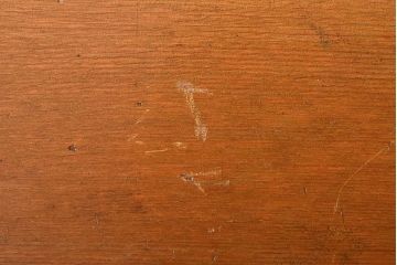 レトロ家具　昭和レトロ　網棚付き　温かみのある木味が魅力的なサイドテーブル(カフェテーブル)
