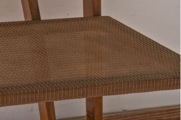 レトロ家具　昭和レトロ　網棚付き　温かみのある木味が魅力的なサイドテーブル(カフェテーブル)