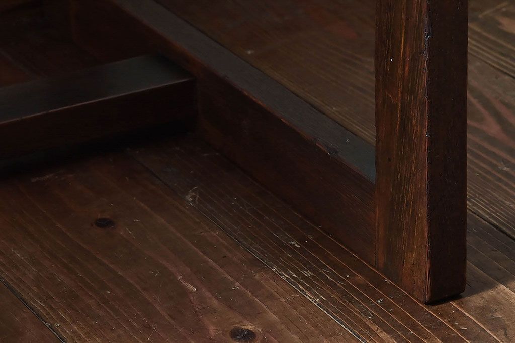 アンティーク家具　古い木の質感が味のある小振りなアンティーク机(子供用デスク、在宅ワーク、在宅用サイドテーブル、コンソールテーブル)