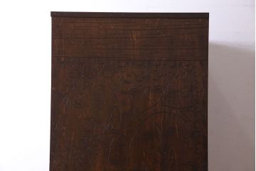 中古　伝統工芸　軽井沢彫りが施された上質なワードローブ(収納棚、洋服タンス、キャビネット)