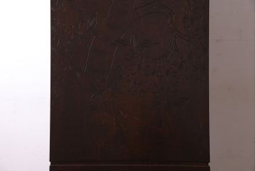 中古　伝統工芸　軽井沢彫りが施された上質なワードローブ(収納棚、洋服タンス、キャビネット)