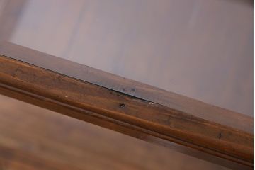 レトロ家具 和製アンティーク 鉄脚付き シンプルで使い勝手の良いレトロなガラスケース(ショーケース、飾り棚)