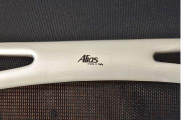 中古　Cassinaixc.(カッシーナイクスシー)　Alias　ハイフレーム　アームレスチェア(イス、椅子)