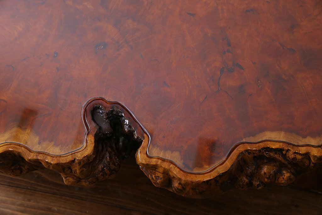 中古　特大　カリン材(花梨材)　鳥眼杢　独特な杢目が存在感を放つ座卓(定価約180万円)