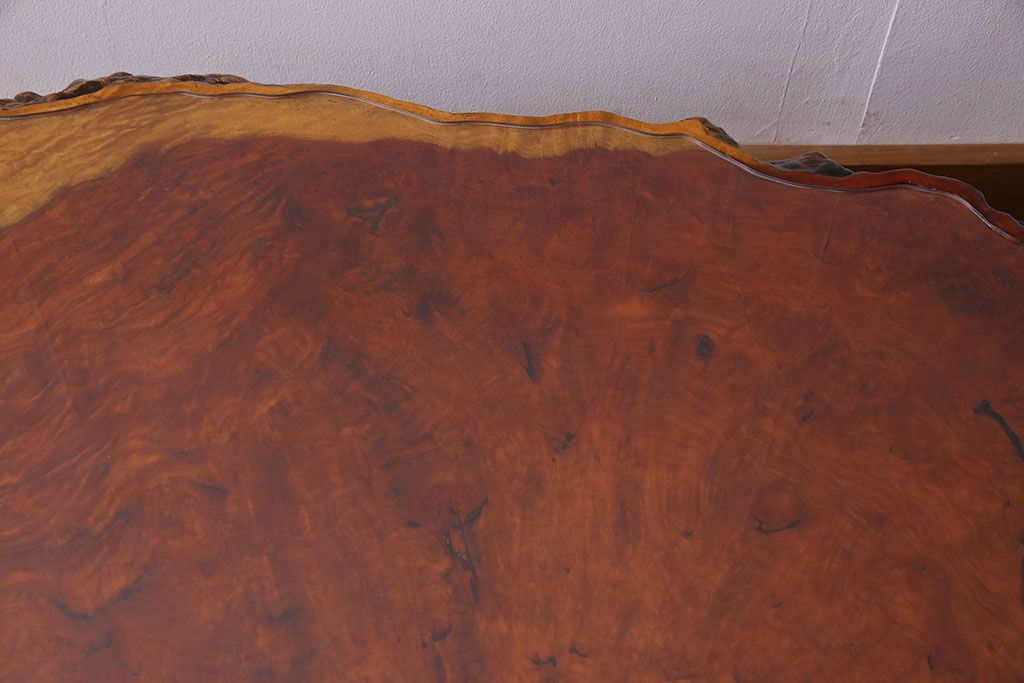 中古　特大　カリン材(花梨材)　鳥眼杢　独特な杢目が存在感を放つ座卓(定価約180万円)