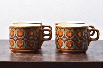 アンティーク雑貨　イギリスビンテージ　HORNSEA(ホーンジー)　BRONTE(ブロンテ)シリーズ　カップ4点セット