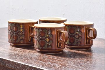 アンティーク雑貨　イギリスビンテージ　HORNSEA(ホーンジー)　BRONTE(ブロンテ)シリーズ　カップ4点セット