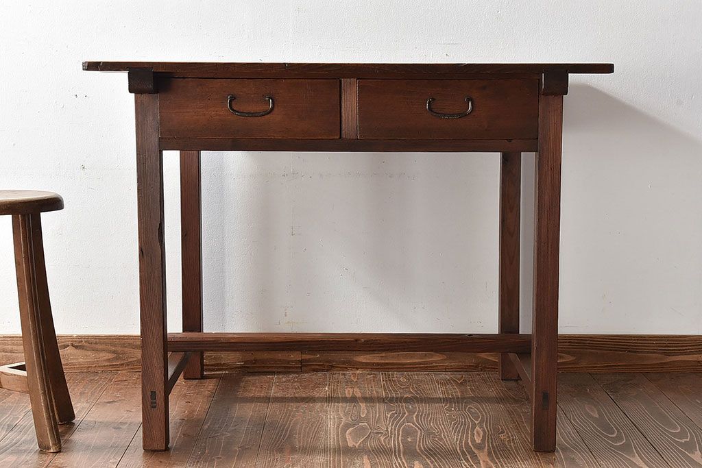 アンティーク家具　和製アンティーク　味わい深い風合いが魅力的なヒノキ材のテーブル(平机、子供机、作業台)