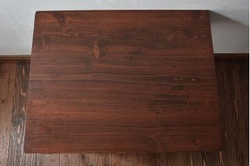 アンティーク家具　和製アンティーク　味わい深い風合いが魅力的なヒノキ材のテーブル(平机、子供机、作業台)