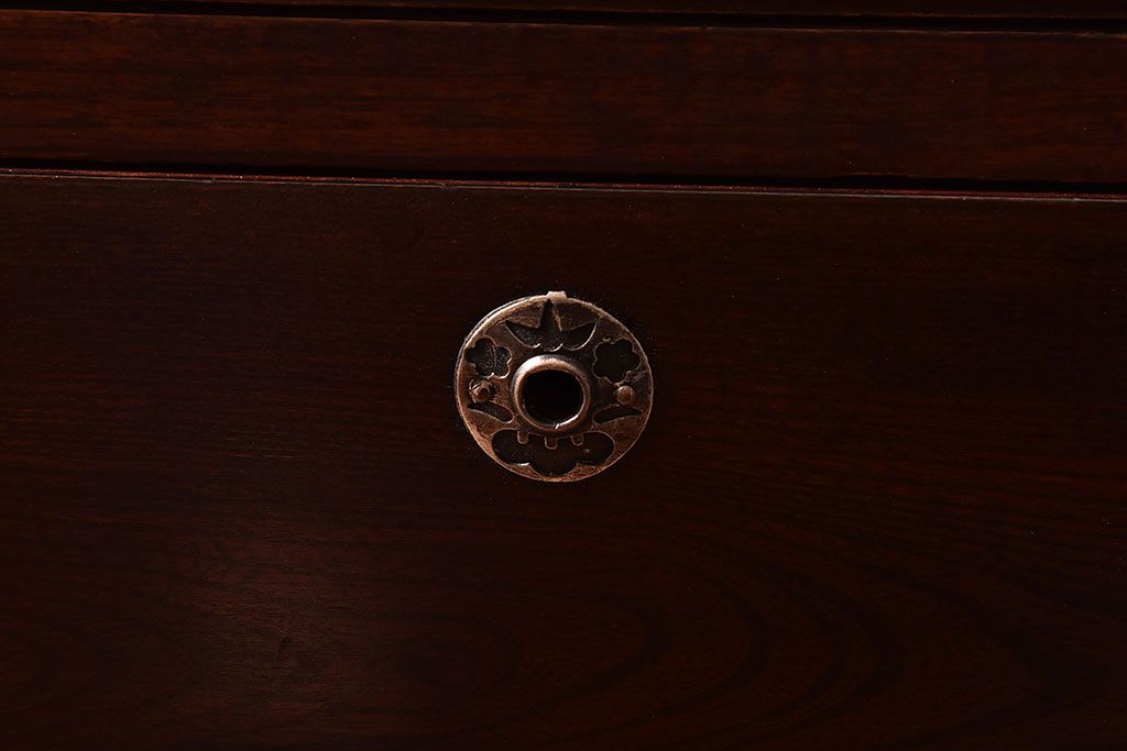 アンティーク家具　和製アンティーク　前面ケヤキ材　ツートンカラーがおしゃれなローチェスト(ローボード、箪笥、引き出し)