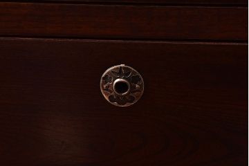 アンティーク家具　和製アンティーク　前面ケヤキ材　ツートンカラーがおしゃれなローチェスト(ローボード、箪笥、引き出し)