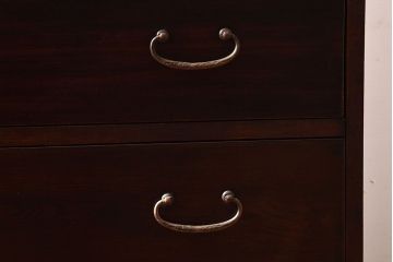 アンティーク家具　和製アンティーク　前面ケヤキ材　ツートンカラーがおしゃれなローチェスト(ローボード、箪笥、引き出し)