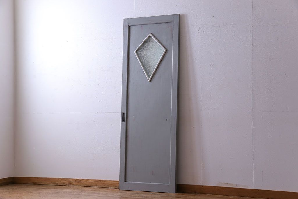 ビンテージ　ダイヤガラス入り!レトロな雰囲気漂うペイント引き戸(建具)