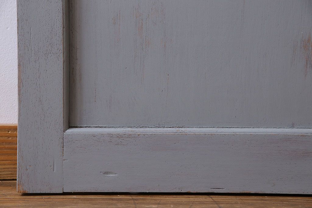 ビンテージ　ダイヤガラス入り!レトロな雰囲気漂うペイント引き戸(建具)