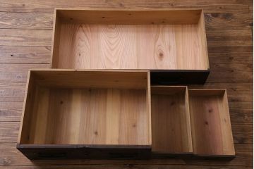 アンティーク家具　明治期!立派な金具が目を惹くアンティークチェスト(時代箪笥、衣装箪笥、重ね箪笥)