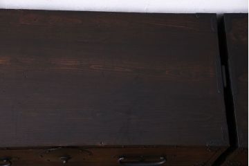 アンティーク家具　明治期!立派な金具が目を惹くアンティークチェスト(時代箪笥、衣装箪笥、重ね箪笥)